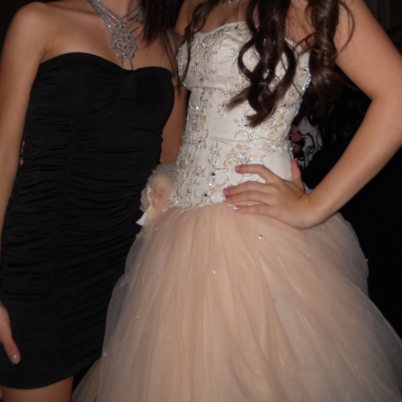 Sweet 16 dress - Picture 4 of 6